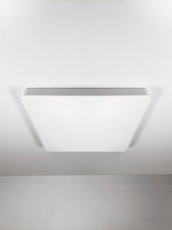 Светильник потолочный SAPFIR SPF-9443 БЕЛЫЙ ` D600/H50/1/LED/60W 2.4G COSMOPOLITAN SPFD